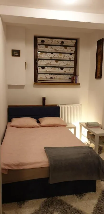 Lovely Apartment In Quiet Area Warsaw