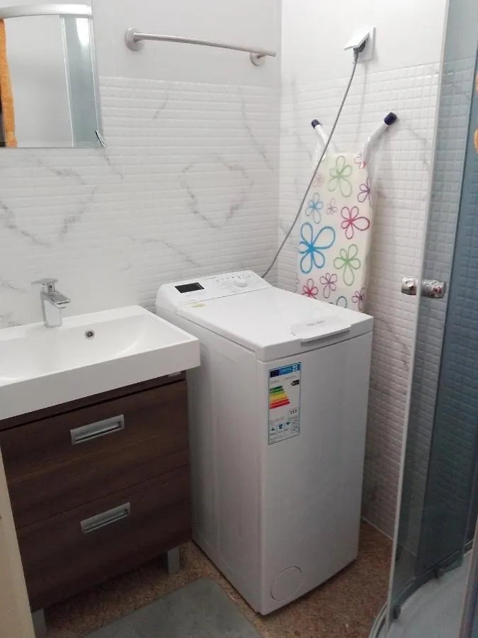 Lovely Apartment In Quiet Area Warsaw